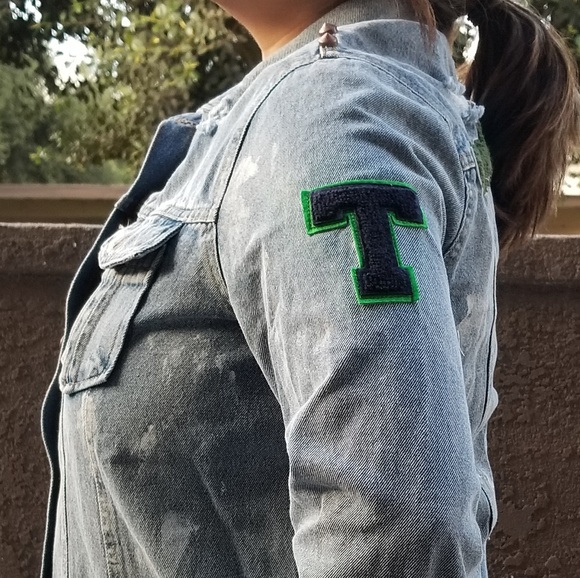 Jacket - Picture 3 of 5